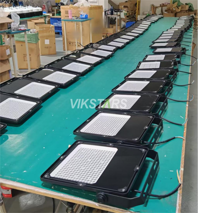 LED-Flodscheinwerfer von bester Qualität 50w 100w 150w 200w 250w 300w Für Fußballfeld-Tunnel 14