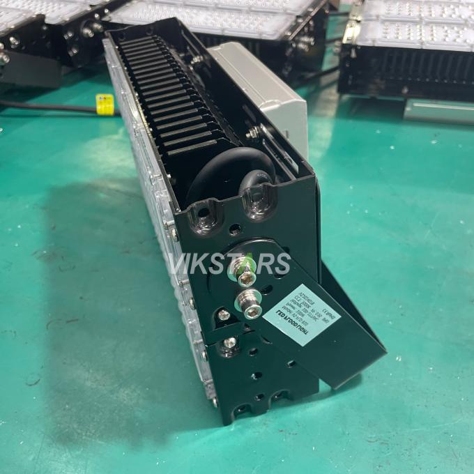 50W 100W 150W 200W 250W 300W Aluminium Flossen LED-Floodlampen IP65 Langlebigkeit Gute Qualität LED-Hochmastlampen 2