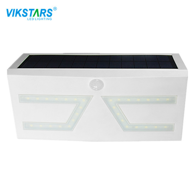 VIKSTARS-Hof-angetriebener Solargarten beleuchtet 100lm/W 70 Ra Four Seasons